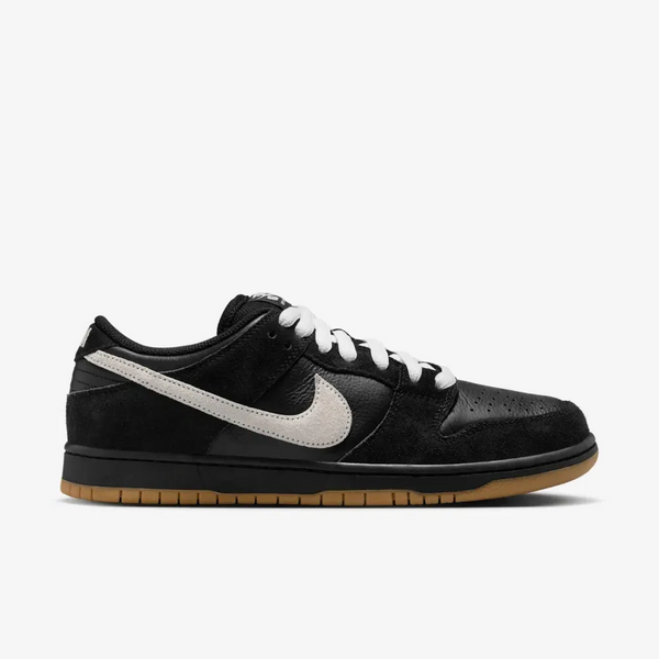 SB Dunk Low Pro Black White