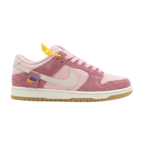 Dunk Low Teddy Bear Pink