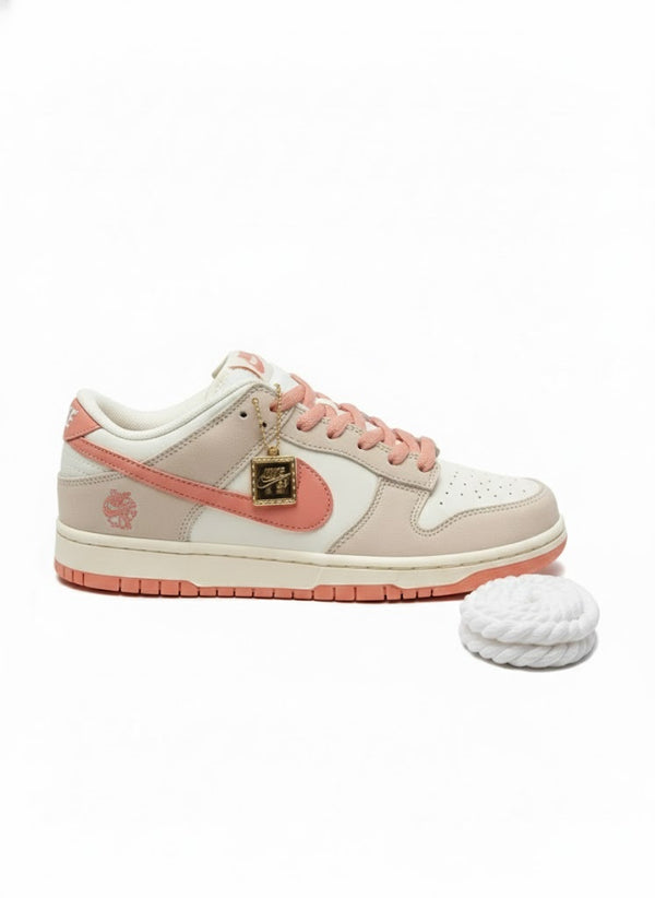 Dunk Low Disrupt Branco e Rosa